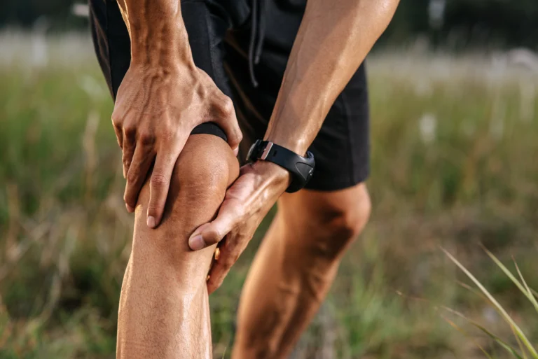 Knee pain treatment Crossings Republik