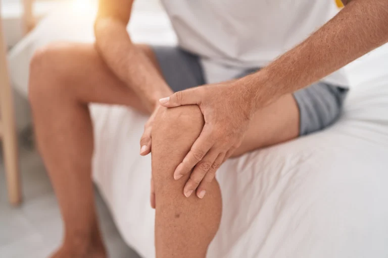 Best Nonsurgical Treatments for Knee Osteoarthritis
